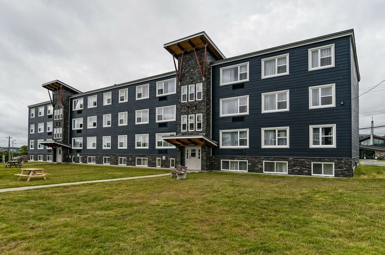 Homeport Apartment Hotel