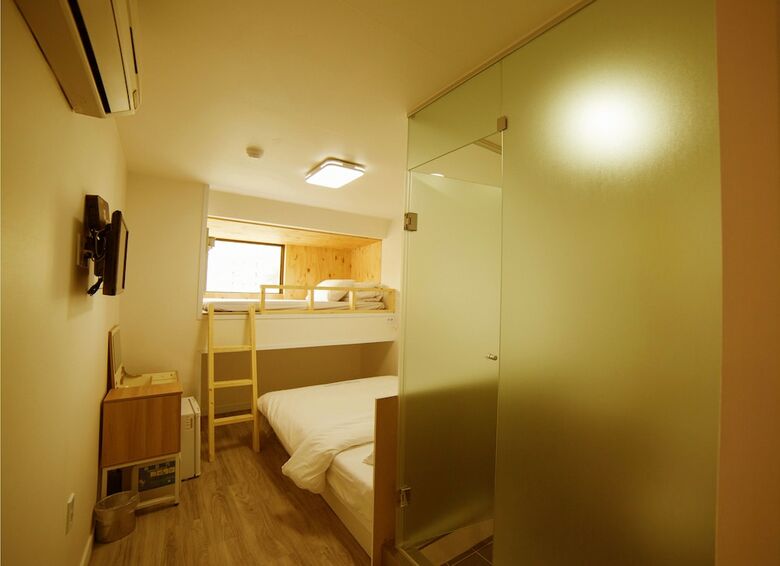 Hotel Road House Myeongdong