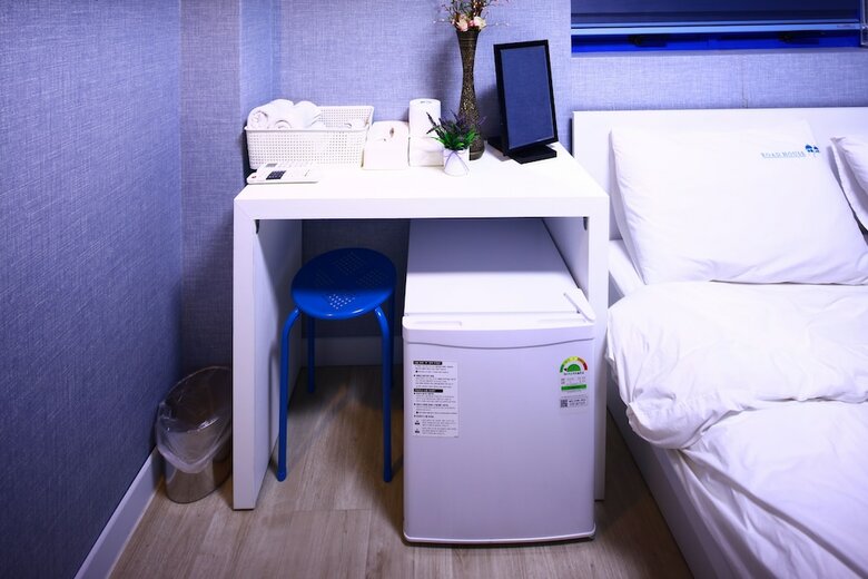 Hotel Road House Myeongdong