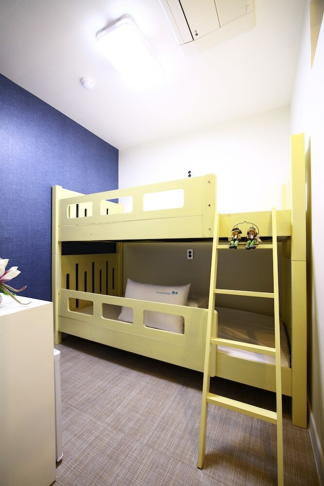 Hotel Road House Myeongdong
