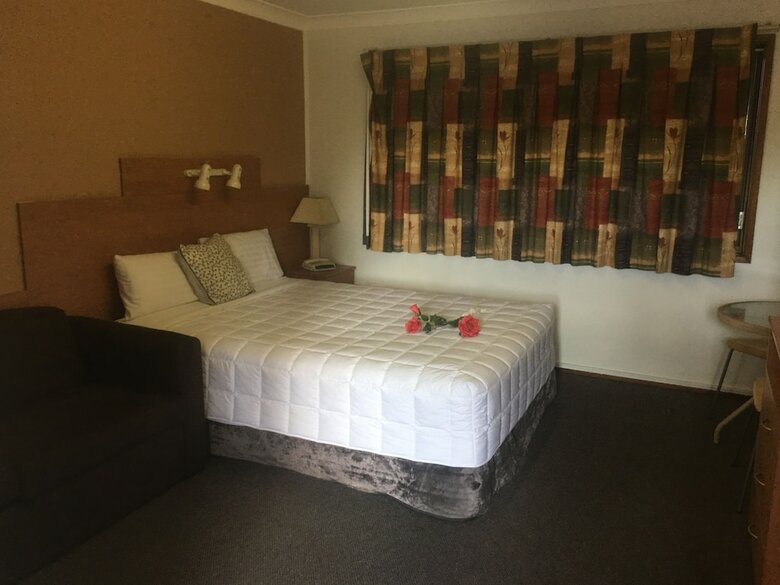 Bridgeview Motel