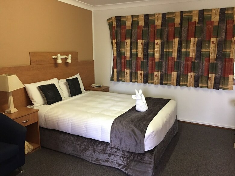 Bridgeview Motel
