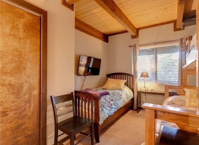 Cabana Bear Lassen Chalet