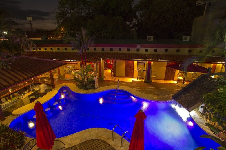 Hotel Iguana Verde