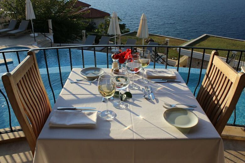 Hotel Deniz Feneri Lighthouse