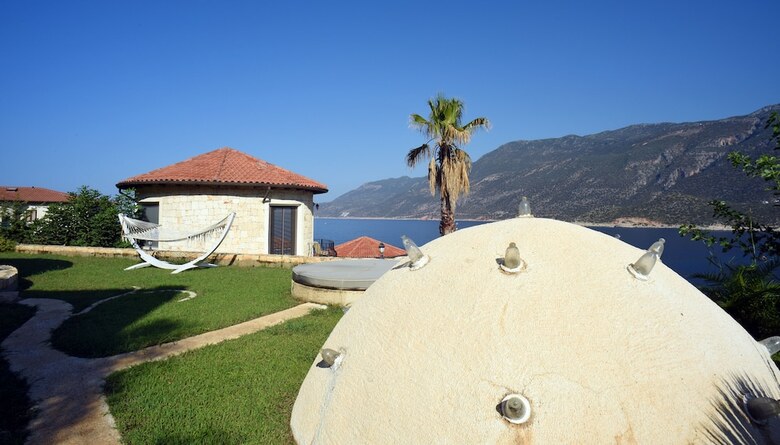 Hotel Deniz Feneri Lighthouse