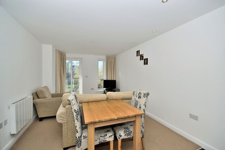Racecourse Serviced Apartments