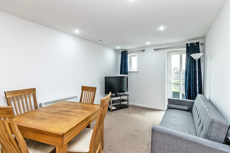 Racecourse Serviced Apartments