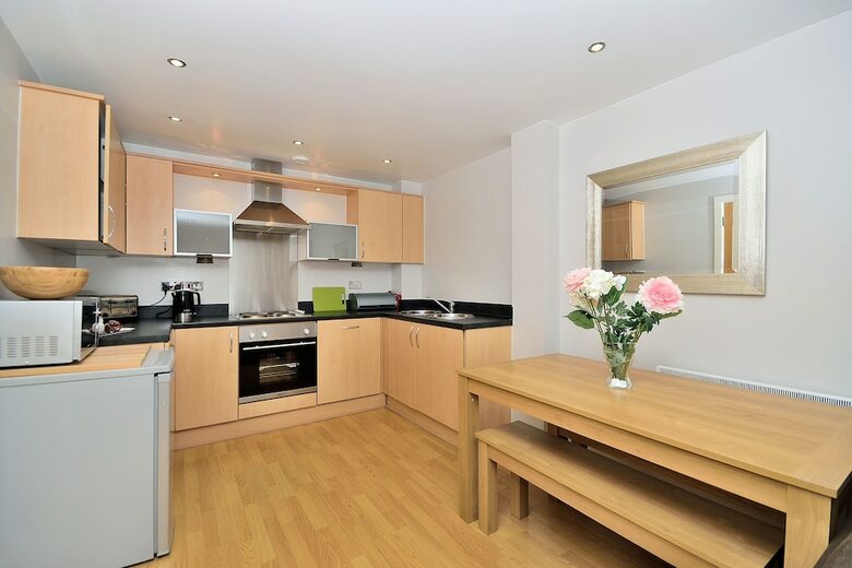 Racecourse Serviced Apartments