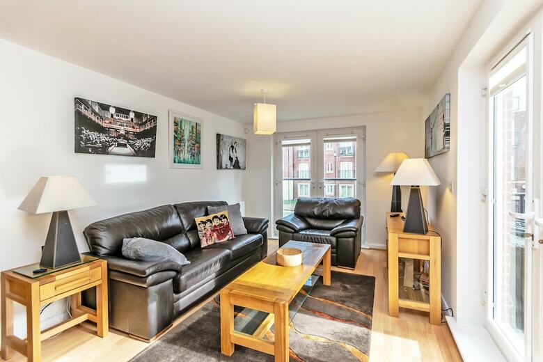 Racecourse Serviced Apartments