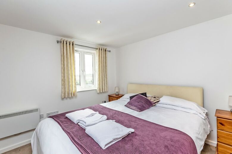 Racecourse Serviced Apartments