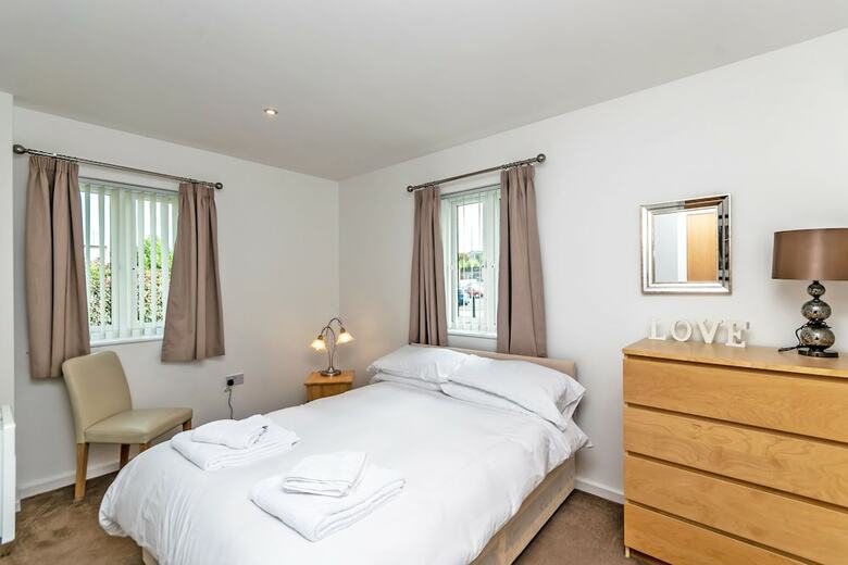 Racecourse Serviced Apartments