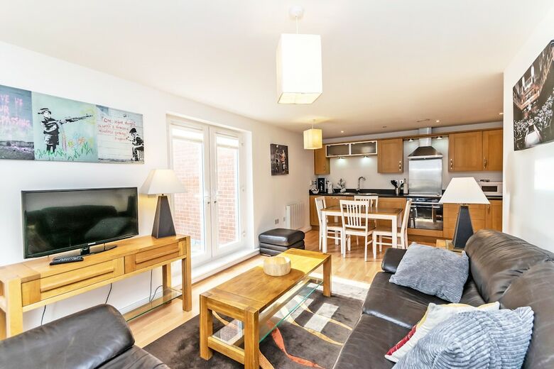 Racecourse Serviced Apartments
