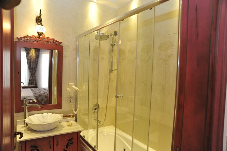Ayna Hotel Istanbul