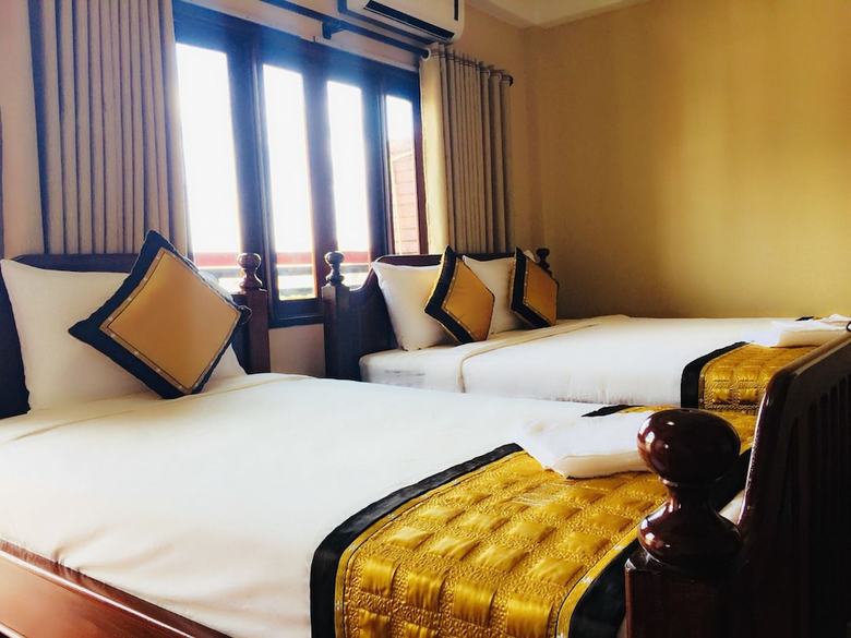 Mountain View Riverside Boutique Hotel