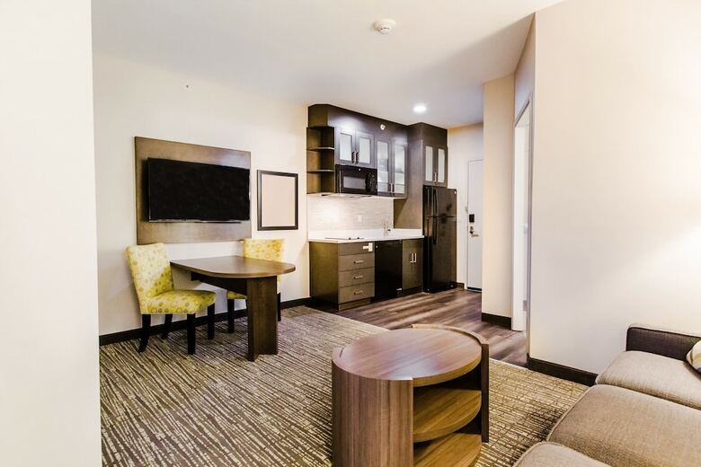 Hotel Candlewood Suites West Edmonton - Mall Area