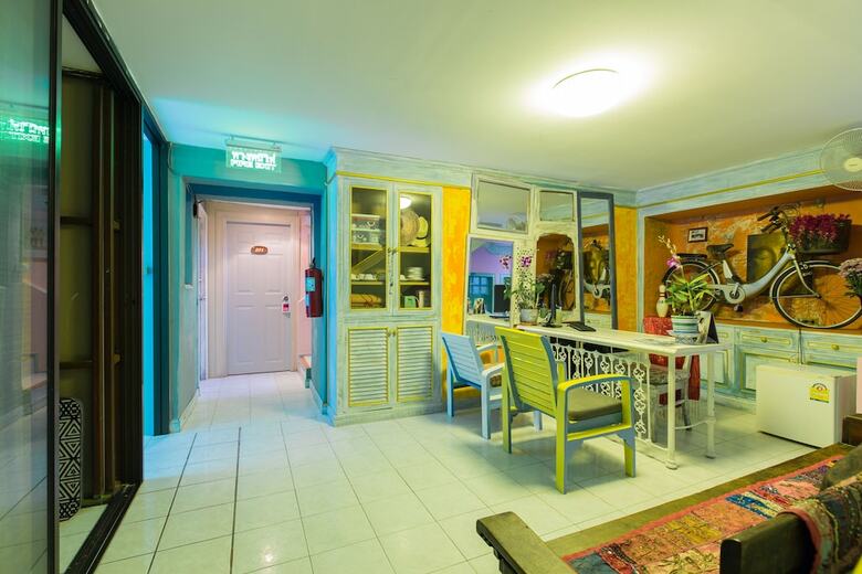 Aparthotel Barefoot Hotel Kalim Beach Front