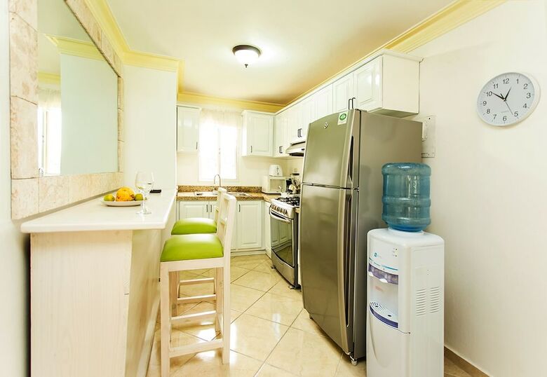 Apartment At Garden Condos