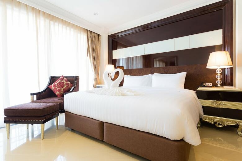 Hotel Lk President
