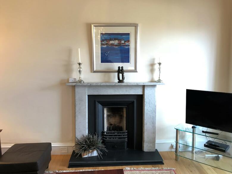 Crown Circus Apartment