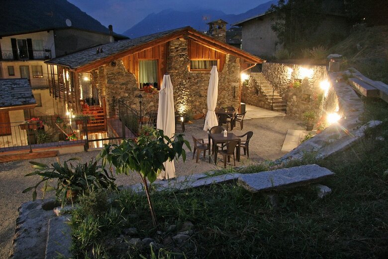 Hostal Ostello Del Castello Tirano