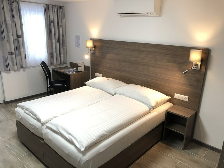 Hotel K�nig