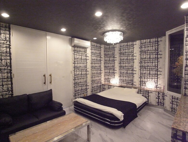 Hotel Abaredanuki No Onibukuro ? Adults Only