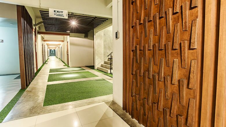 B2 Green Boutique & Budget Hotel