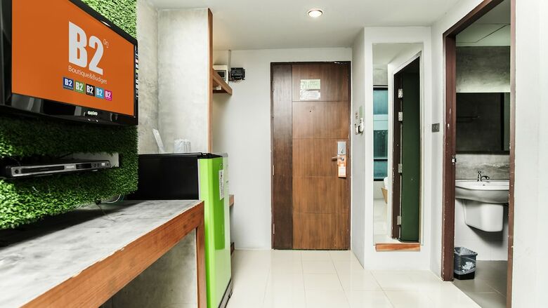 B2 Green Boutique & Budget Hotel