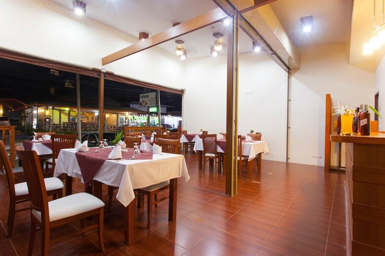 Hotel Chalong Princess Pool Villa Resort