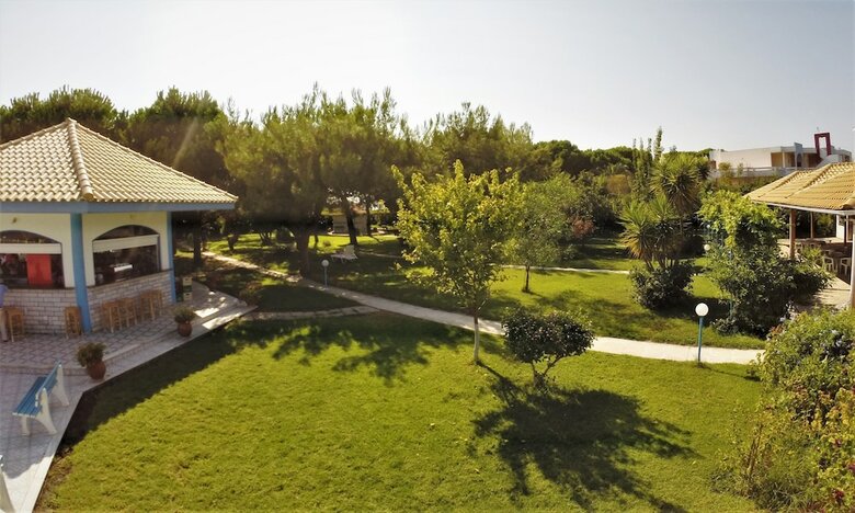 Golden Beach Hotel