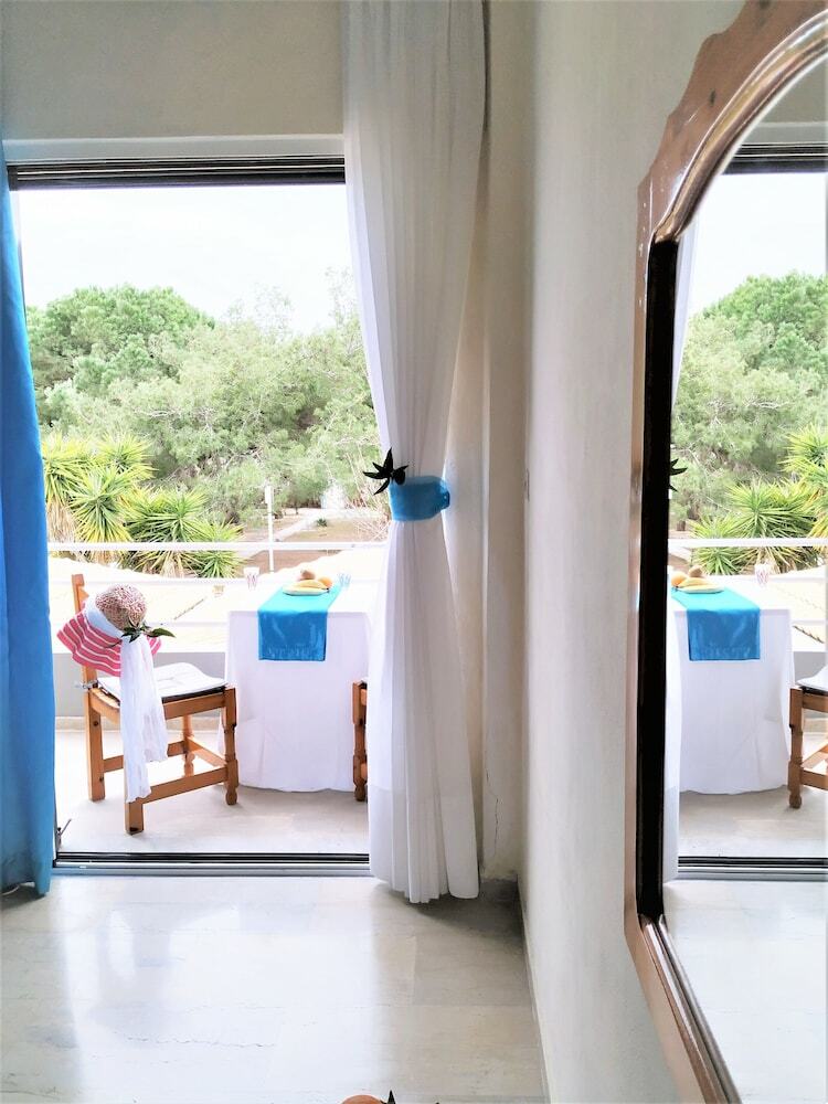 Golden Beach Hotel