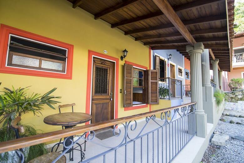 Hostal Pousada Perequ�