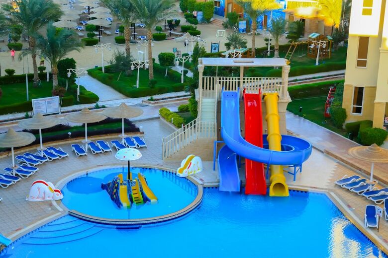 Amc Royal Hotel & Spa