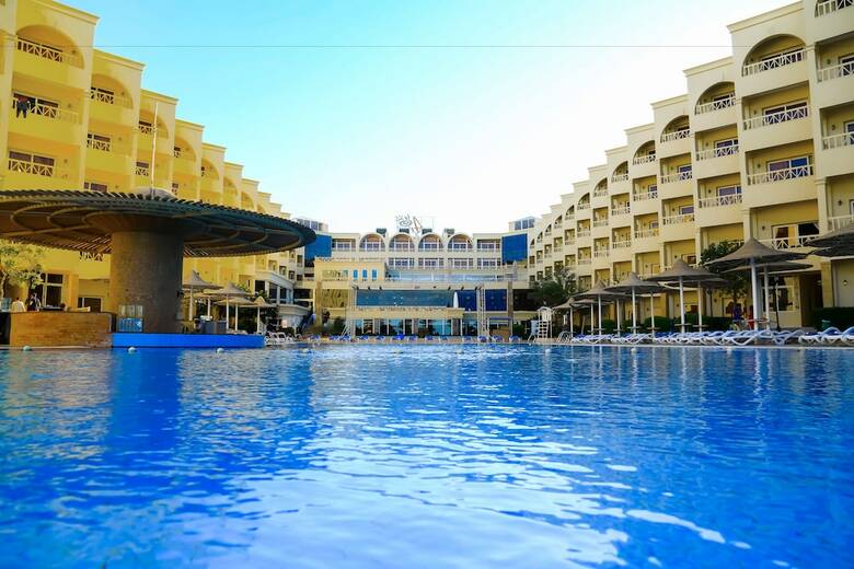 Amc Royal Hotel & Spa