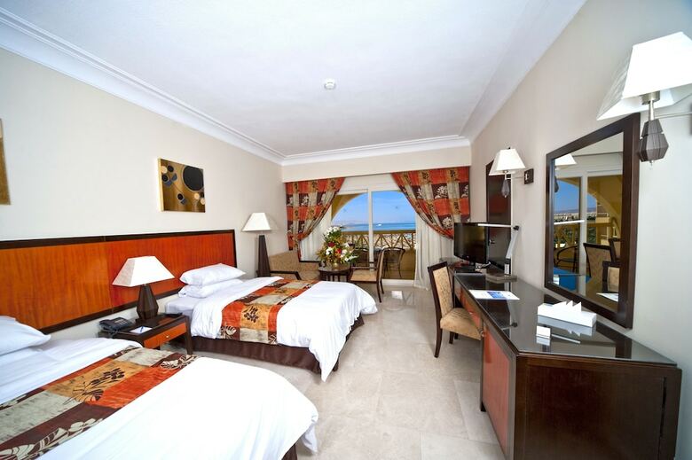 Amc Royal Hotel & Spa