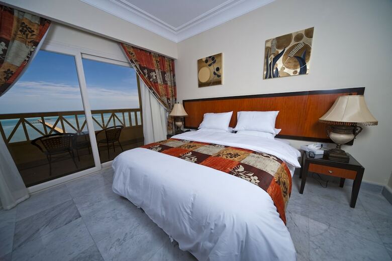 Amc Royal Hotel & Spa