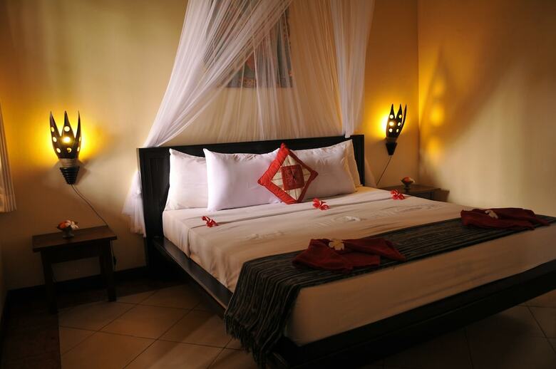 Hotel Tirta Sari Bungalows