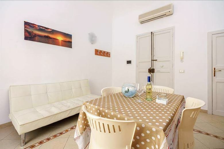 Angelo Apartments