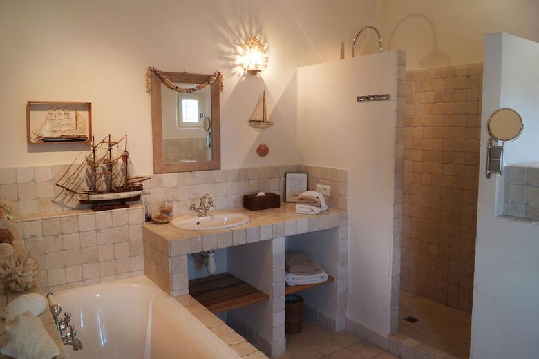 Le Mas Des Etoiles - Luberon B&B
