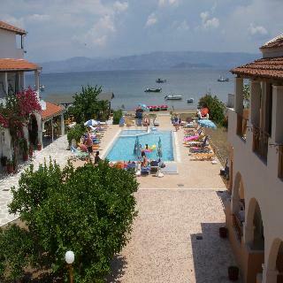 Apartamentos Likourgos Beach