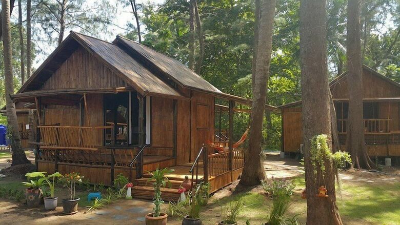 Hotel Eco Lanta Hideaway Beach Resort