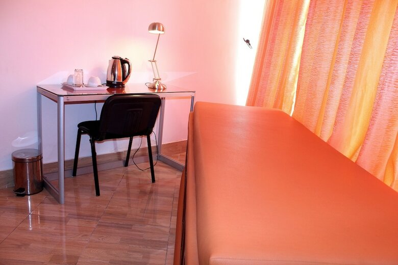 Springpark Yaad Hotel