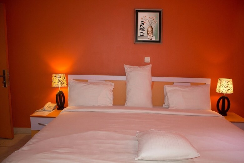 Springpark Yaad Hotel