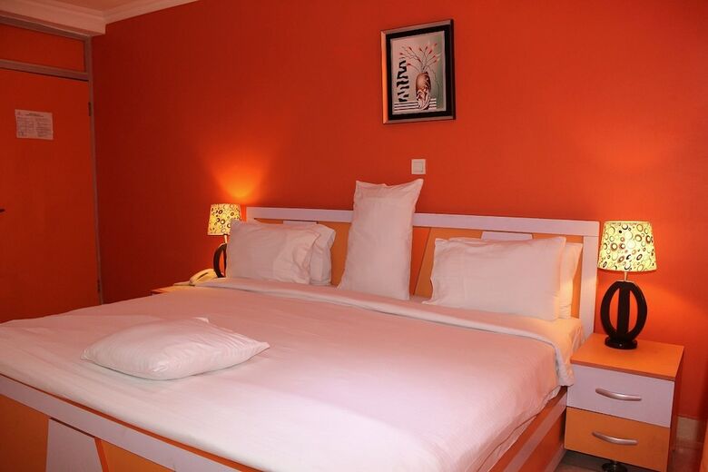 Springpark Yaad Hotel