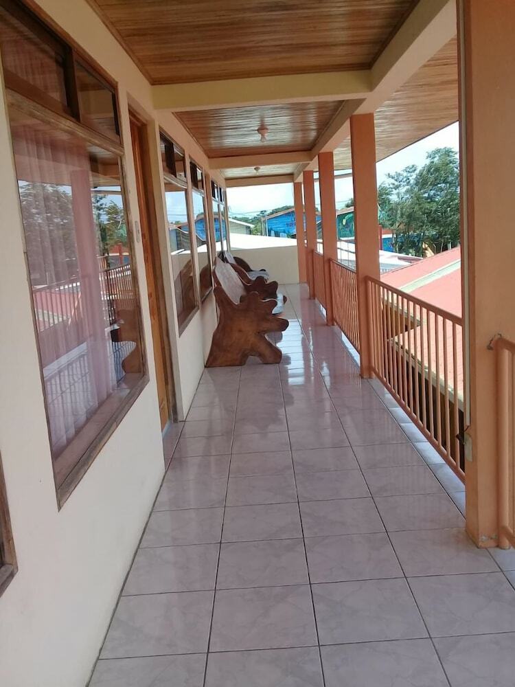Bed & Breakfast Hotel La Puesta Del Sol