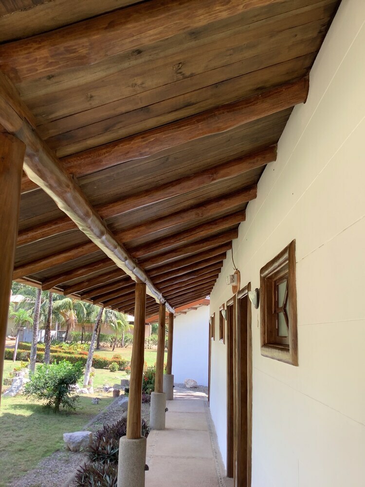 Hotel Casa Caletas