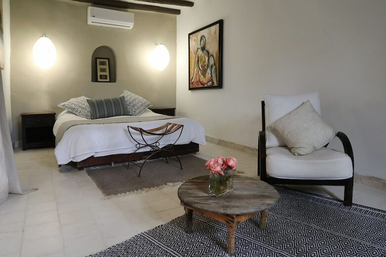Le Petit Hotel Du Flouka