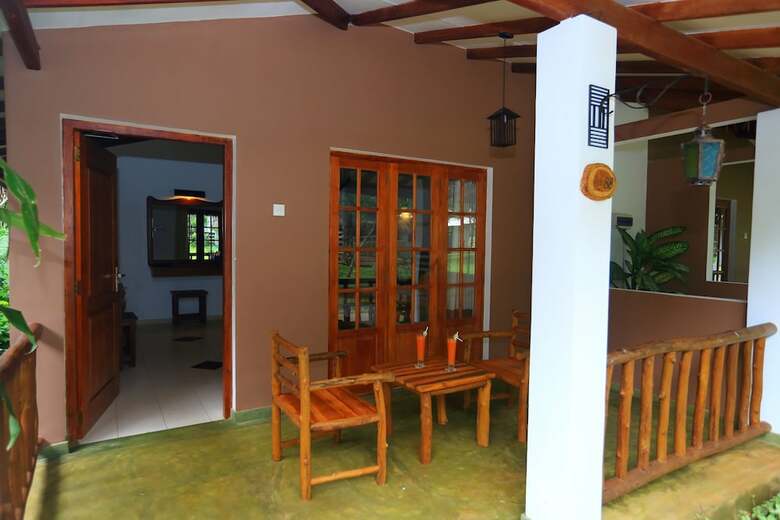 Hotel Royal Retreat Sigiriya