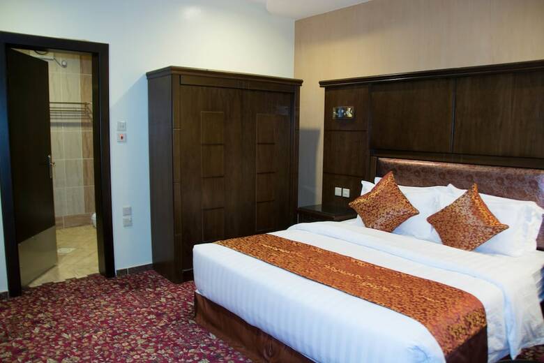 Aparthotel La Fontaine Janesta Suites
